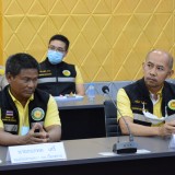 ร่วมต้อนรับหน้าฝ่ายอำนวยการ