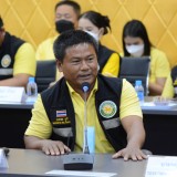 ร่วมต้อนรับหน้าฝ่ายอำนวยการ