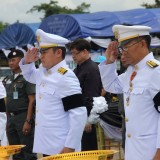 พิธีถวายดอกไม้จันทน์ พระราชพิธีถวายพระเพลิงพระบรมศพพระบาทสมเด็จพระปรมินทรมหาภูมิพลอดุลยเดช บรมนาถบพิตร