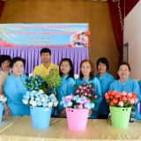 ศบาลตำบลสันทรายจัดอบรมโครงการส่งเสริมอาชีพกลุ่มสตรีตำบลสันทราย กิจกรรม "ฝึกอบรมการประดิษฐ์ดอกกุหลาบจากริบบิ้น"