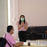 การประชุมพนักงานเทศบาลตำบลสันทราย ครั้งที่ ๖ ประจำปีงบประมาณ พ.ศ.๒๕๖๔ และตรวจหาสารเสพติดพนักงานเทศบาลตำบลสันทรายทุกคน