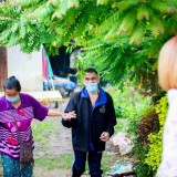 พิธีมอบไก่พันธ์ุไข่ ร่วมกับธนาคารออมสิน สาขาฝาง และสมาคมสหภาพคนตาบอด