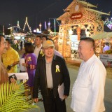 เยี่ยมชมบูทนิทรรศการพิจารณาคะแนนการจัดรูปแบบตามแนวคิดงานนิทรรศการ "สัมพันเสน่ห์อำเภอฝางเมือง ๕ ดี ผลไม้ สุขภาพ วัฒนธรรม ธรรมชาติดี ท่องเที่ยวได้ทั้งปีชีวีมีสุข"