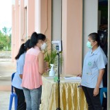 โรงพยาบาลฝาง ออกหน่วยบริการฉีดวัคซีนป้องกันเชื้อไวรัสโคโรนา 2019 (COVID-19)