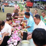 งานสระเกล้าดำหัว นายกเทศมนตรี ประธานสภาเทศบาล และปลัดเทศบาลตำบลสันทราย ประจำปี พ.ศ. ๒๕๖๙