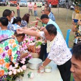 งานสระเกล้าดำหัว นายกเทศมนตรี ประธานสภาเทศบาล และปลัดเทศบาลตำบลสันทราย ประจำปี พ.ศ. ๒๕๖๙