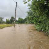 ลงพื้นที่ตรวจสอบเหตุอุทกภัยจากพายุบัวลอย